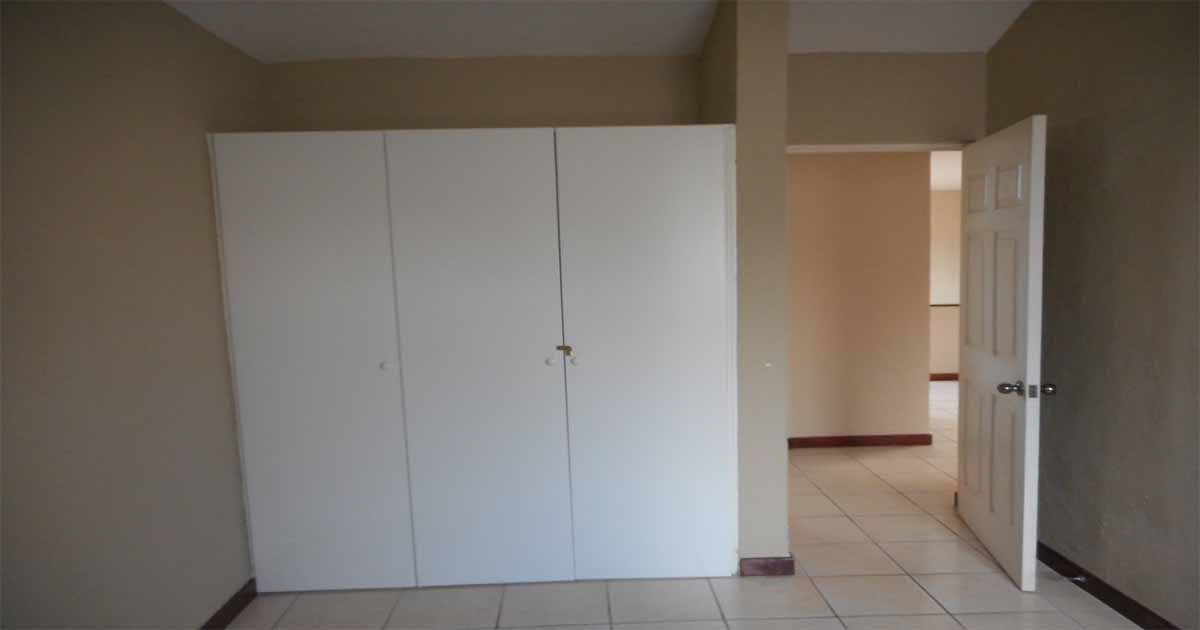 Venta de Casa o Casas, Terrenos, Propiedades, Apartamentos, Inmuebles en Guatemala, zona 11, zona 7, zona 2, zona 18, zona 16, Mixco, Carretera Al Salvador, Fraijanes, Santa Catarina Pinula, Antigua Guatemala, Villa Nueva, Villa Canales, San Miguel Petapa - Venta o Alquiler de Casas En Guatemala